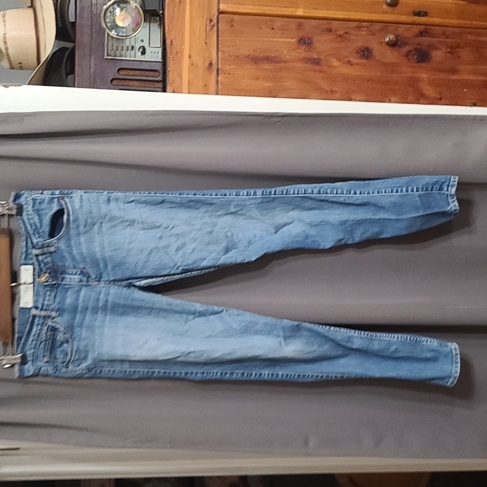 Ambercrombie & Fitch Perfect Stretch Womens/Juniors Jeans Size‎ 2R(26x29)…